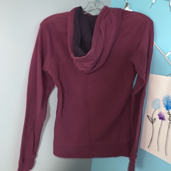 North face sweatshirt - Picture 4 of 4